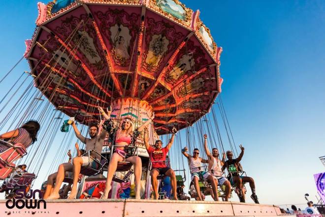 chair-swings-sundown-music-fest