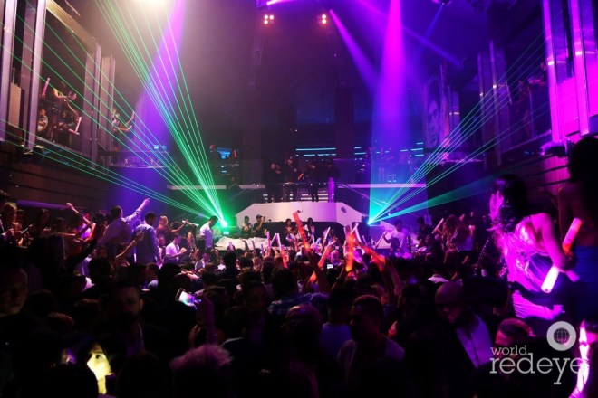 2-atmosphere-at-liv-at-fontainebleau25