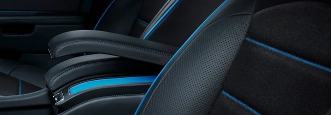 bentley_arm-_rest_v1-bamford-car-1920x670