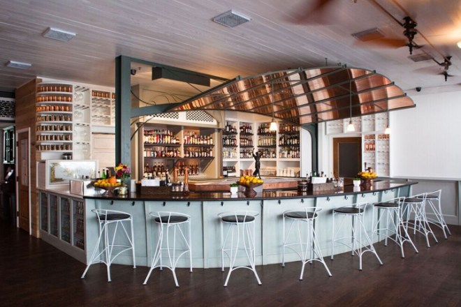 Bartenders-Wouldnt-Be-Where-They-Are-Without-Their-Time-in-the-Kitchen-julpe-interior-IrOCKpARTIES